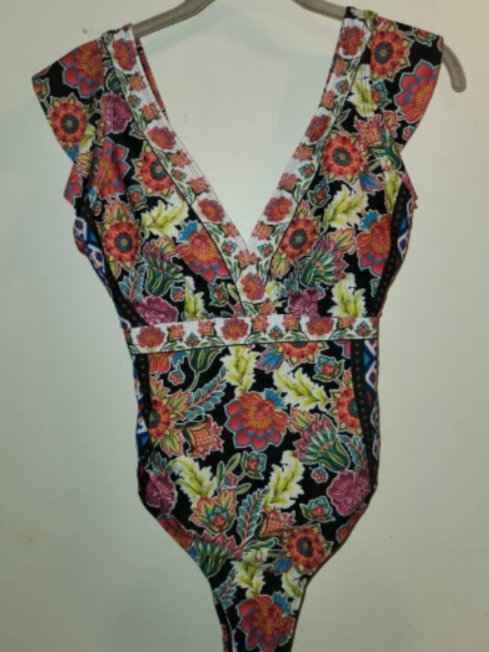 NEW M Women's Floral Print Deep V Neck Ruffle Trim Bathing Suit 1pc Swimsuit - Picture 7 of 9